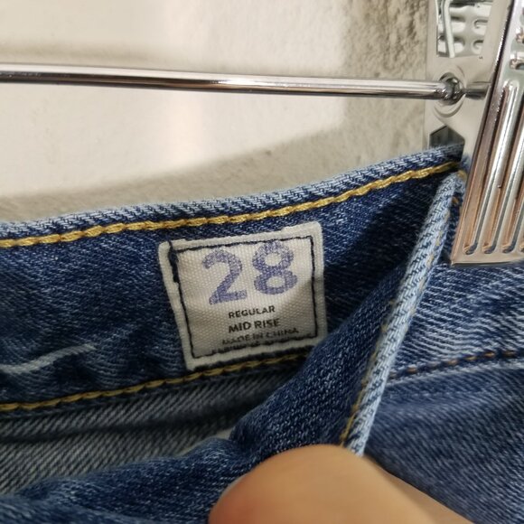 We The Free People Mid Rise Button Fly Distressed Jean Shorts Blue Size 28 - Picture 4 of 6